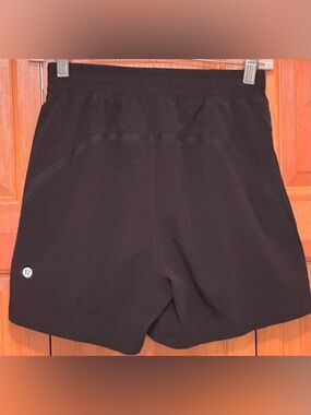 Lululemon Pace Breaker Shorts Size XS Linerless 5” Drop